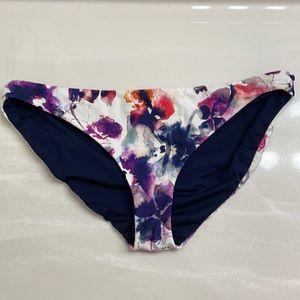 Reversible Athleta Swim bottoms size large